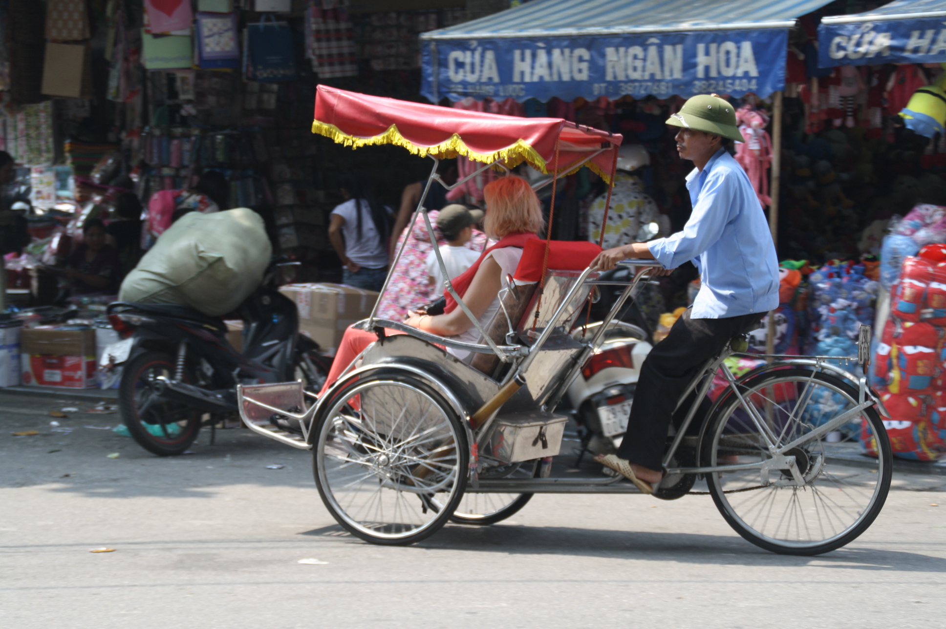singapbyart.com-hanoi-tourist.jpg